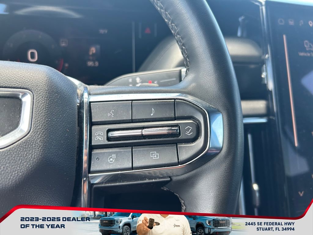 Used 2025 GMC Yukon XL Denali AWD/4WD image 28