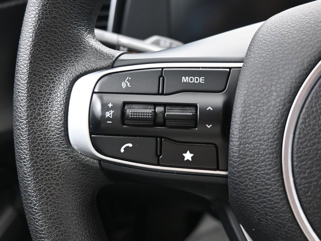 Used 2024 Kia Sportage LX image 28