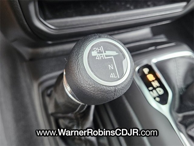 New 2025 Jeep Gladiator Sport image 23