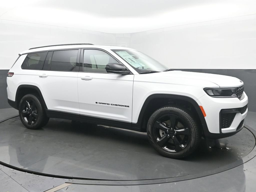 New 2026 Jeep Grand Cherokee L Limited w/ Limited Altitude Package AWD/4WD image 6