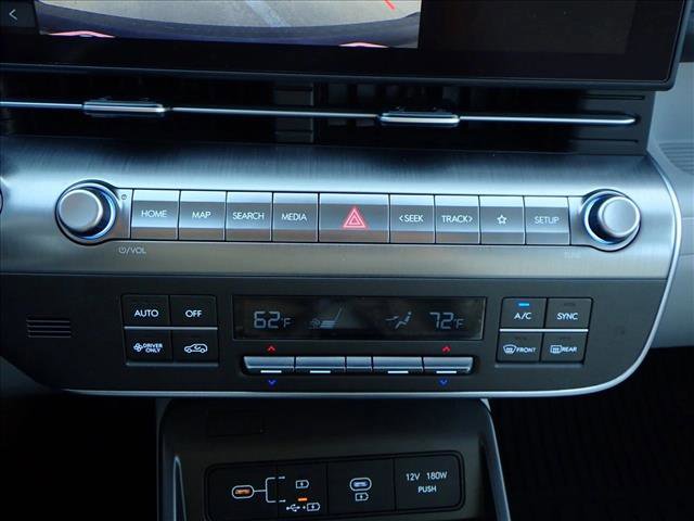 Used 2024 Hyundai Kona SE image 17