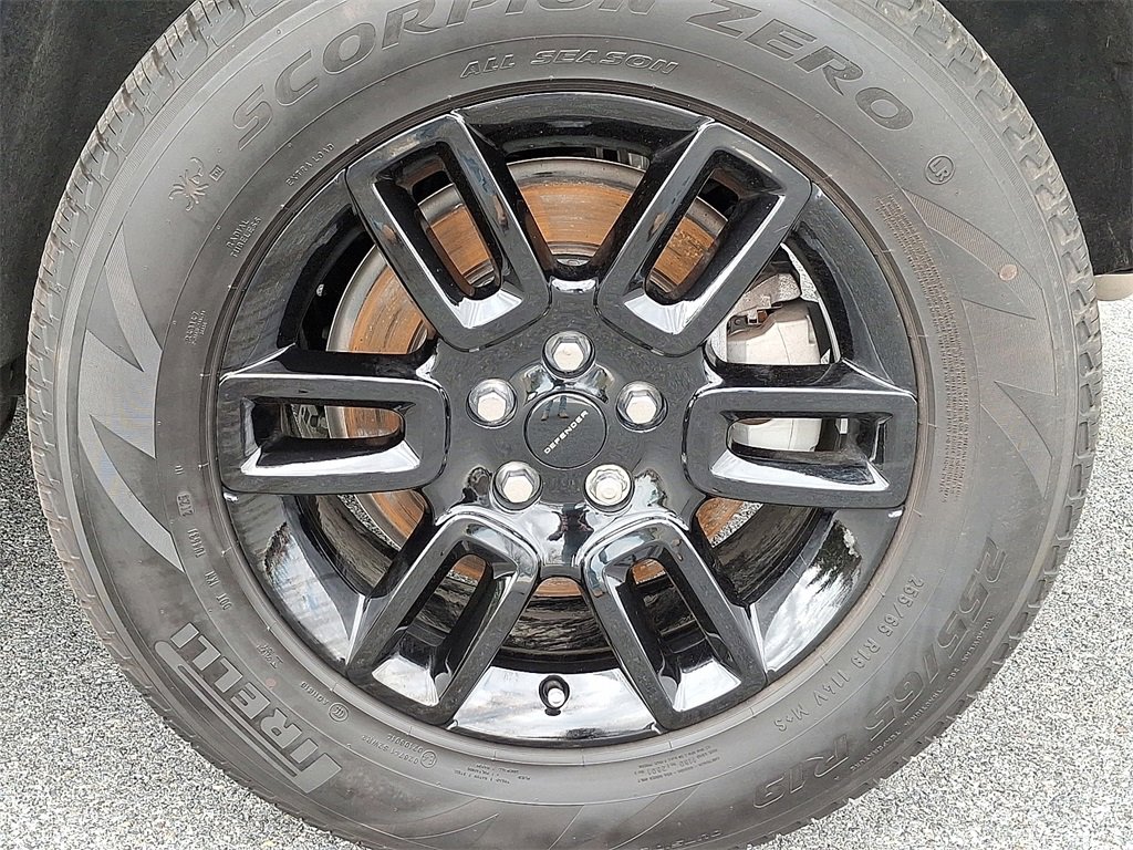 Used 2026 Land Rover Defender 110 S image 8