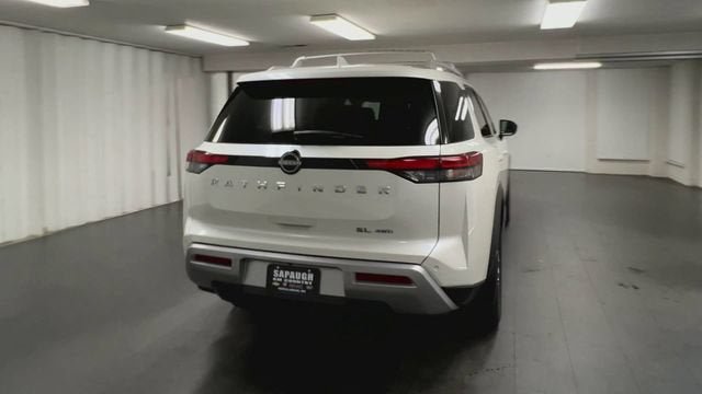 Used 2024 Nissan Pathfinder SL AWD/4WD image 8