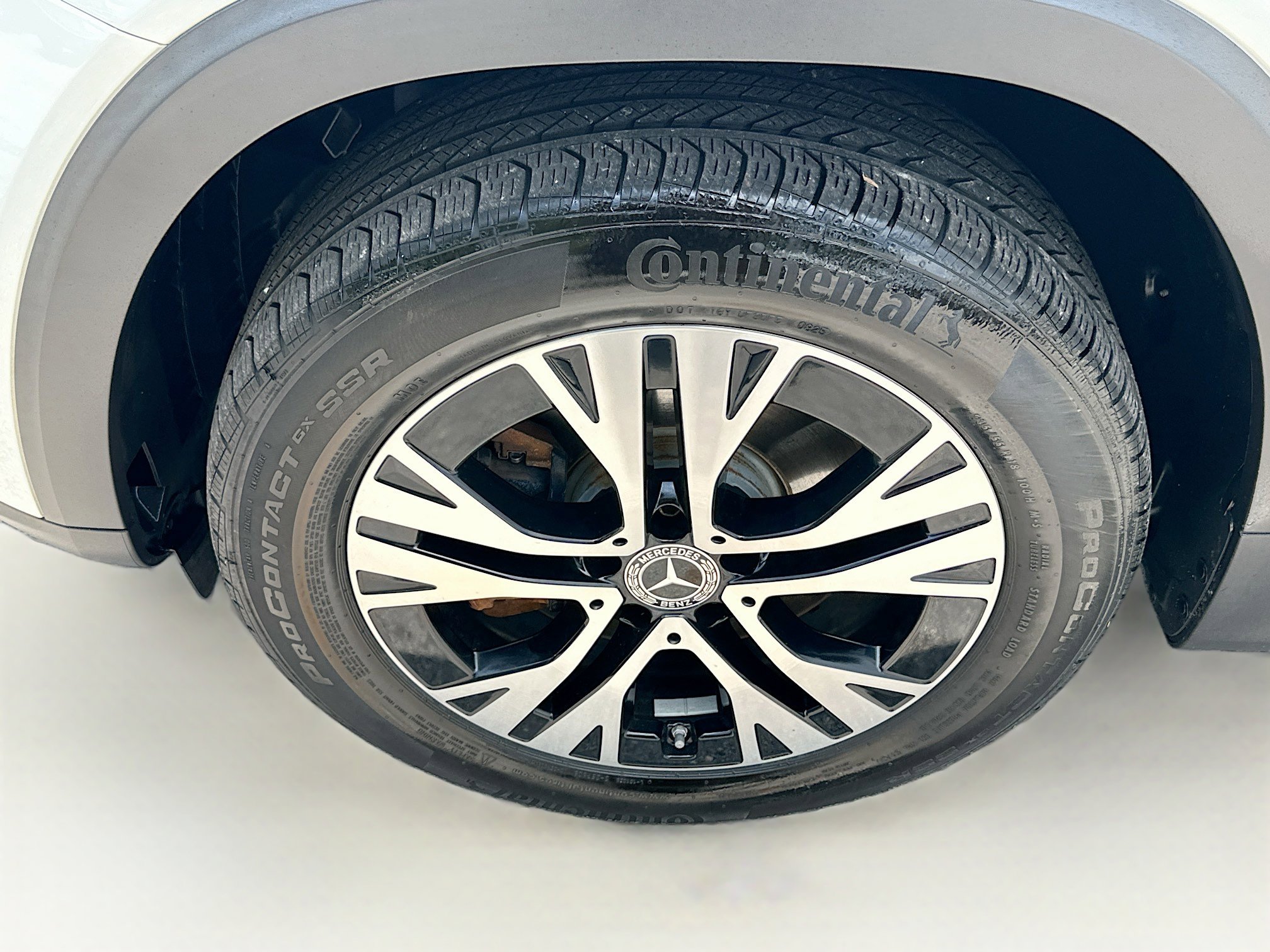 Used 2024 Mercedes-Benz GLB 250 image 32