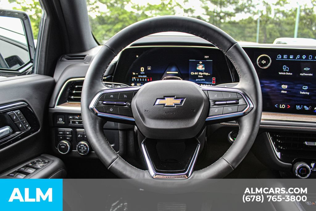 Used 2025 Chevrolet Tahoe High Country AWD/4WD image 27