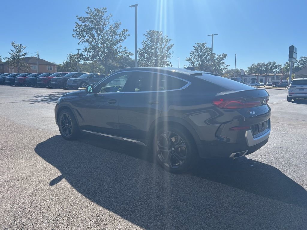 Used 2021 BMW X6 sDrive40i w/ Executive Package image 4