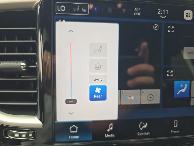 New 2027 Chrysler Pacifica Select FWD image 20