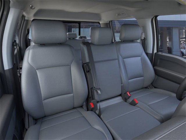 New 2026 Ford F550 4x4 Crew Cab image 3