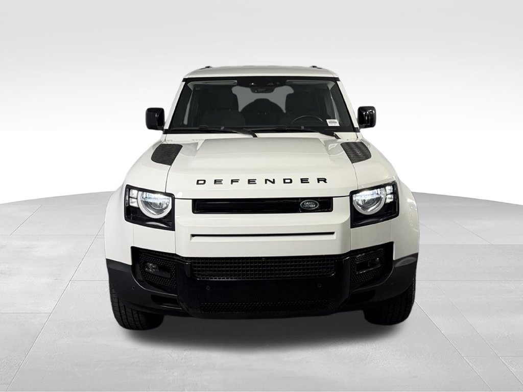 Used 2023 Land Rover Defender 110 AWD/4WD image 3