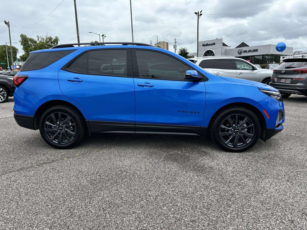 Used 2024 Chevrolet Equinox RS w/ RS Leather Package FWD image 2