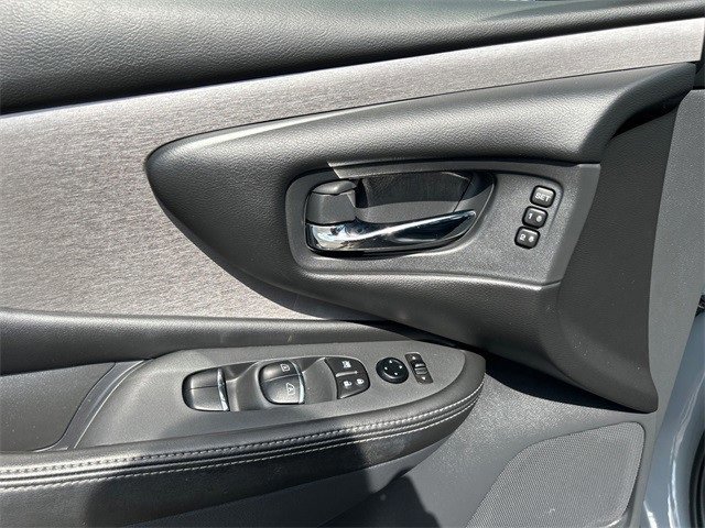 Used 2023 Nissan Murano SL w/ SL Moonroof Package image 19