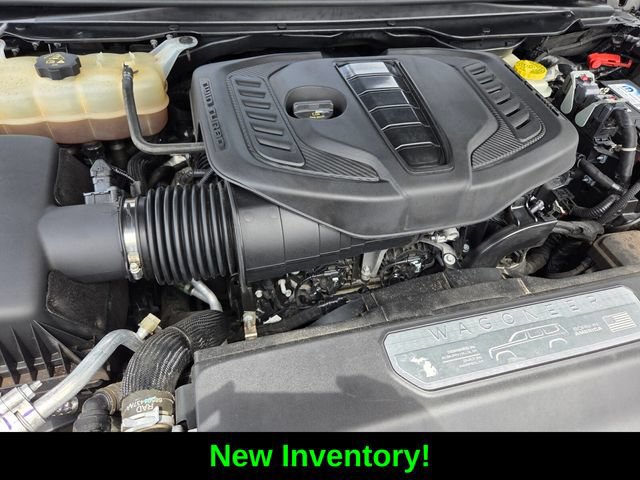 Certified 2023 Jeep Wagoneer Series II w/ Convenience Group I AWD/4WD image 18