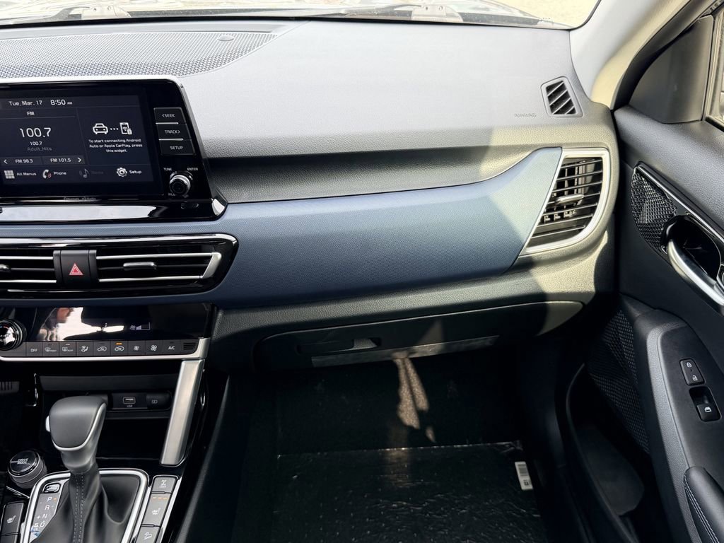 Used 2023 Kia Seltos S image 16