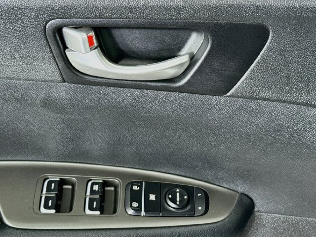 Used 2019 Kia Optima LX FWD image 20