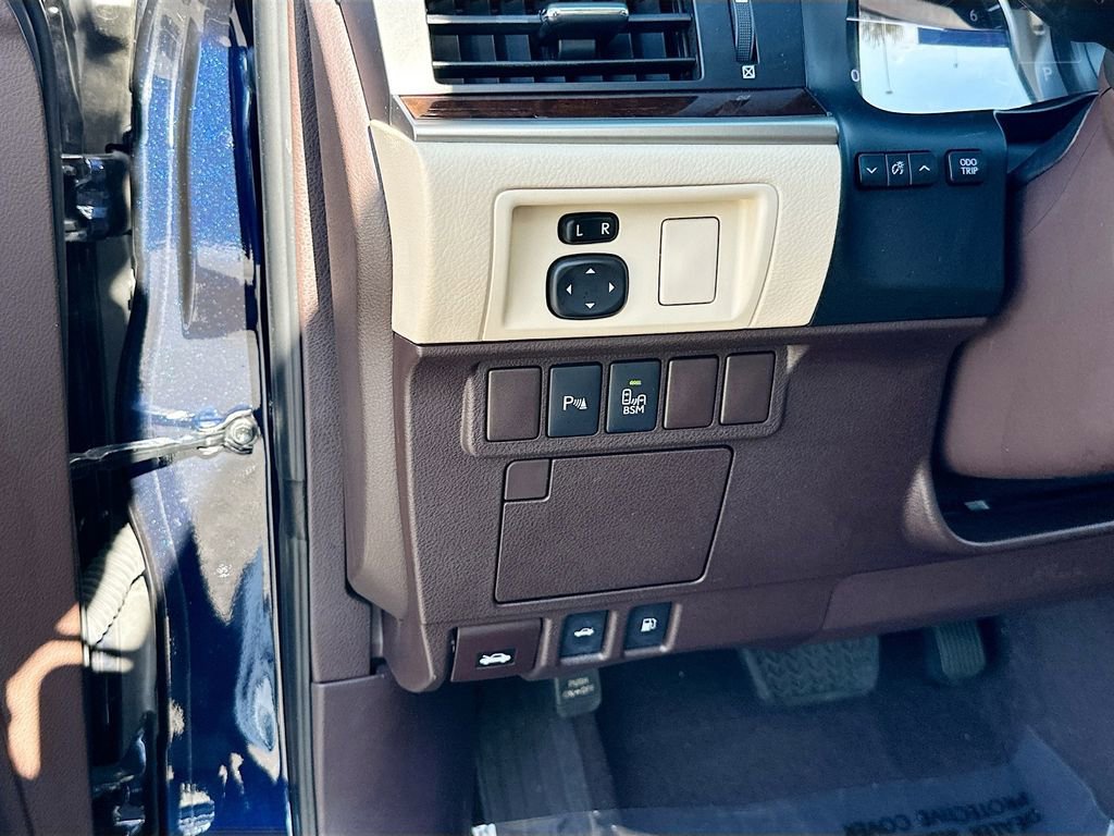 Used 2016 Lexus ES 350 image 10