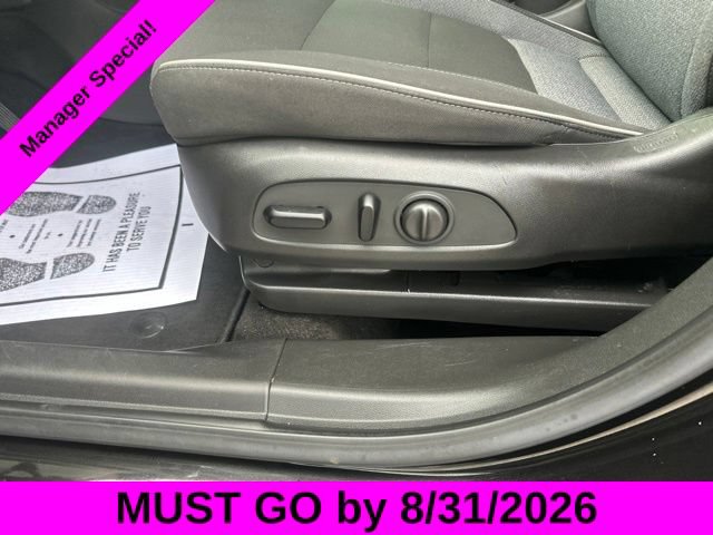 Used 2023 Chevrolet TrailBlazer LT AWD/4WD image 17