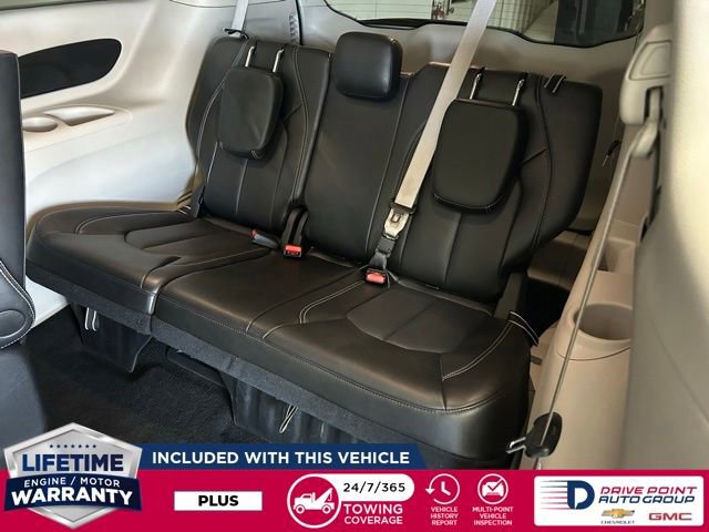 Used 2024 Chrysler Pacifica Limited FWD image 26