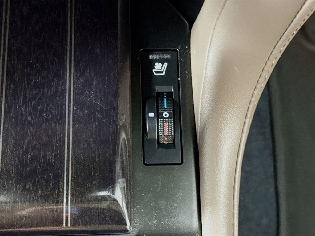 Used 2023 Lexus GX 460 Luxury image 21