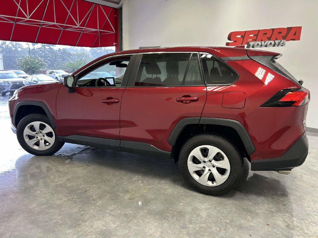 Certified 2024 Toyota RAV4 LE FWD image 6