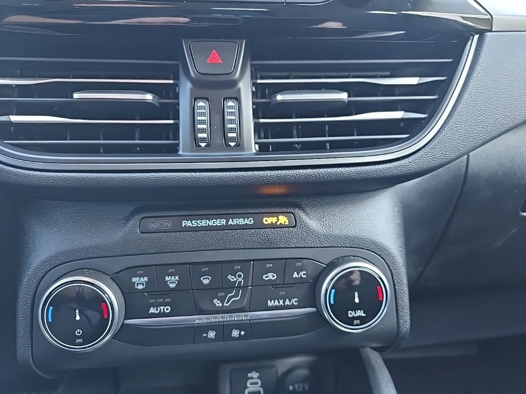 Used 2025 Ford Escape Active image 25