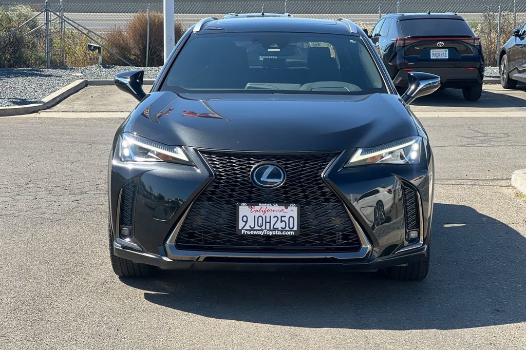 Used 2019 Lexus UX 200 F Sport w/ F Sport Premium Package FWD image 11