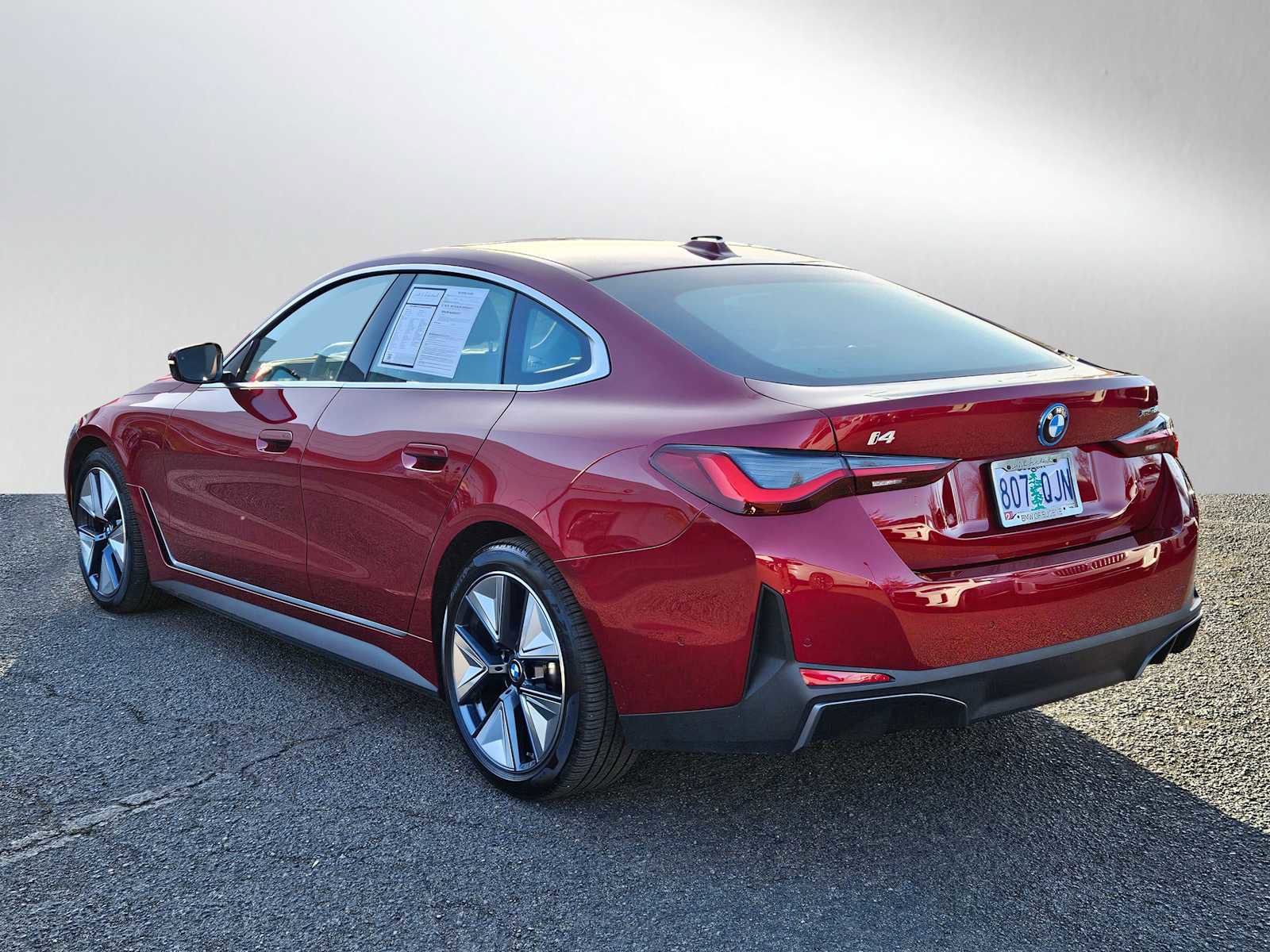 Used 2025 BMW i4 xDrive40i w/ Premium Package image 4