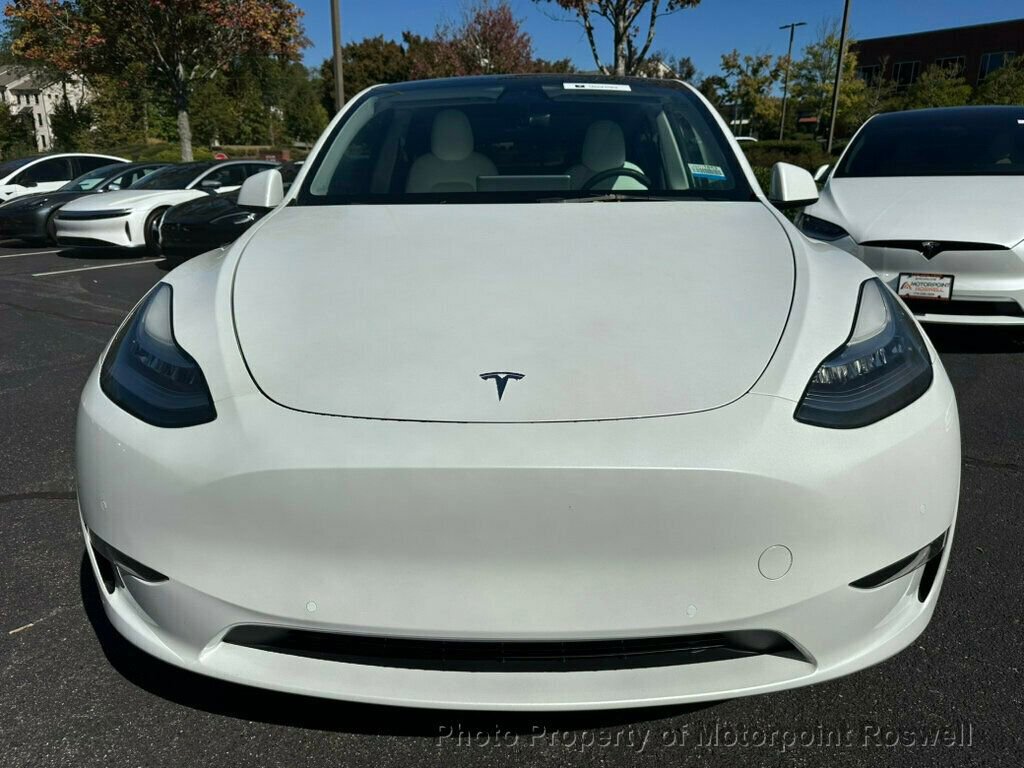Used 2021 Tesla Model Y Long Range image 9