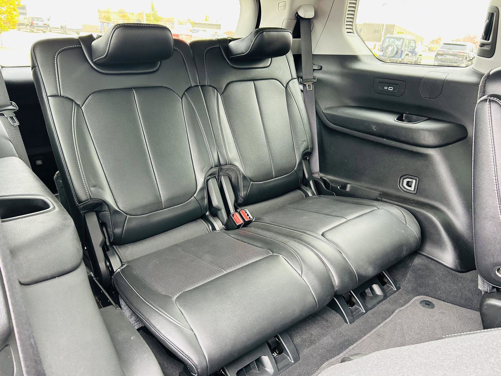 Used 2022 Jeep Grand Cherokee L Limited w/ Luxury Tech Group II image 37