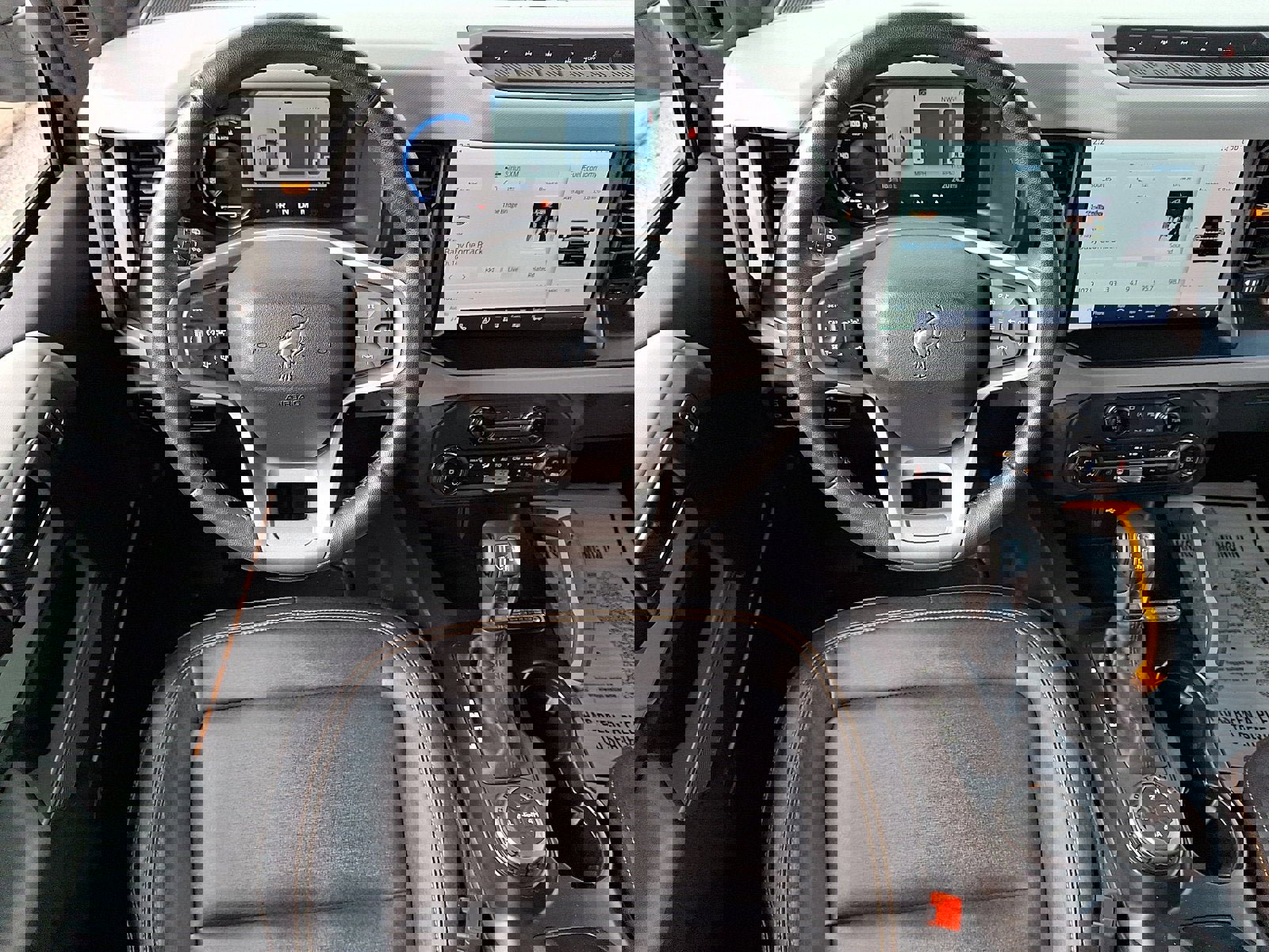 Used 2023 Ford Bronco Badlands image 12