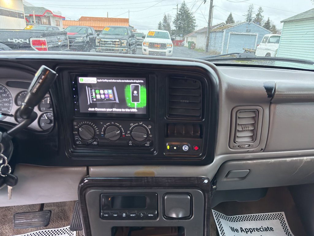 Used 2001 GMC Yukon XL Denali image 20