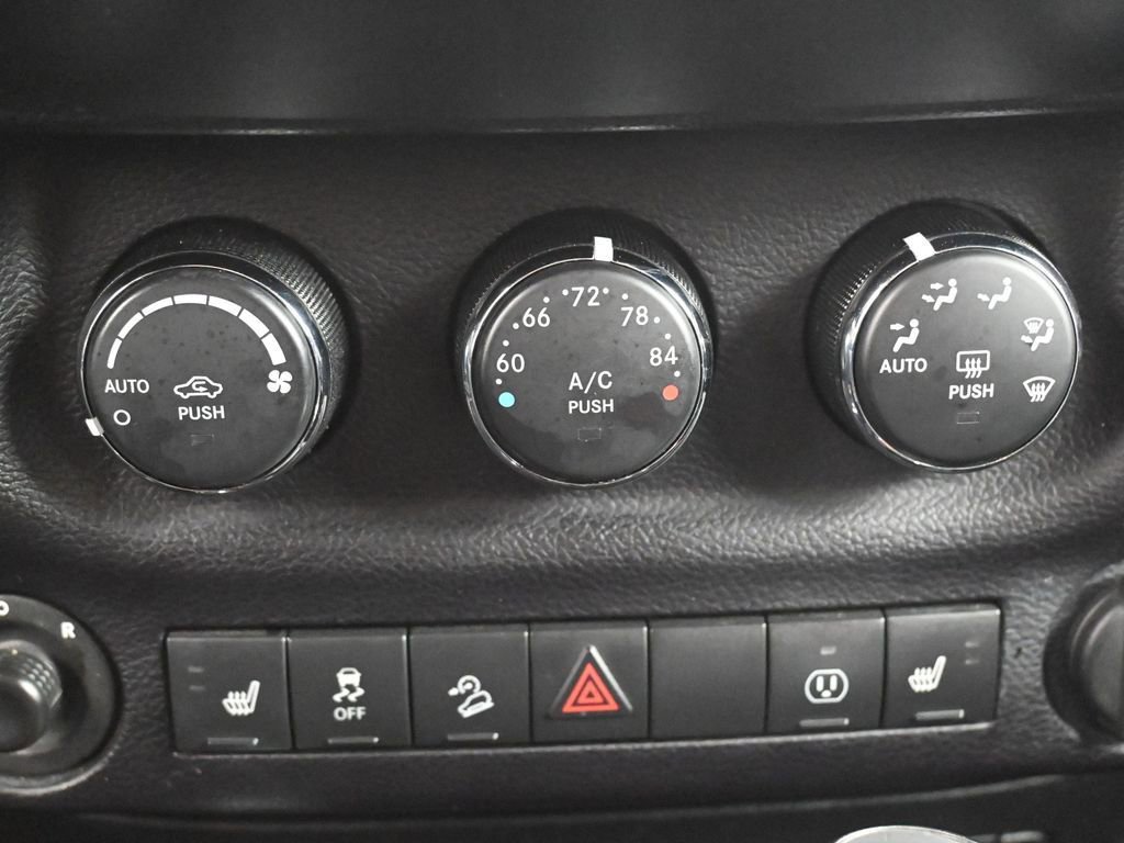 Used 2016 Jeep Wrangler Unlimited Sahara w/ Mopar Chrome Edition Group image 20