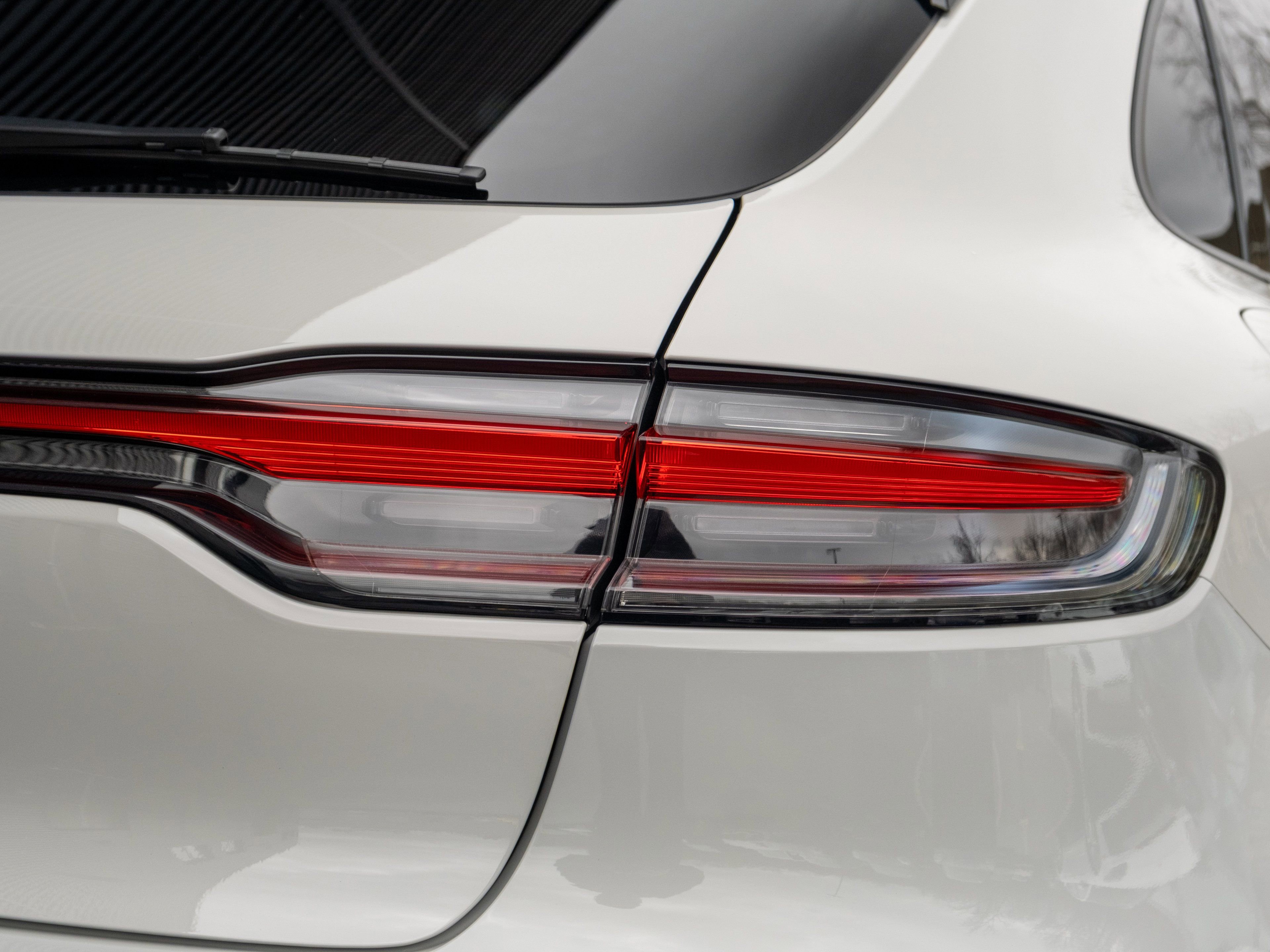 Certified 2021 Porsche Macan image 39