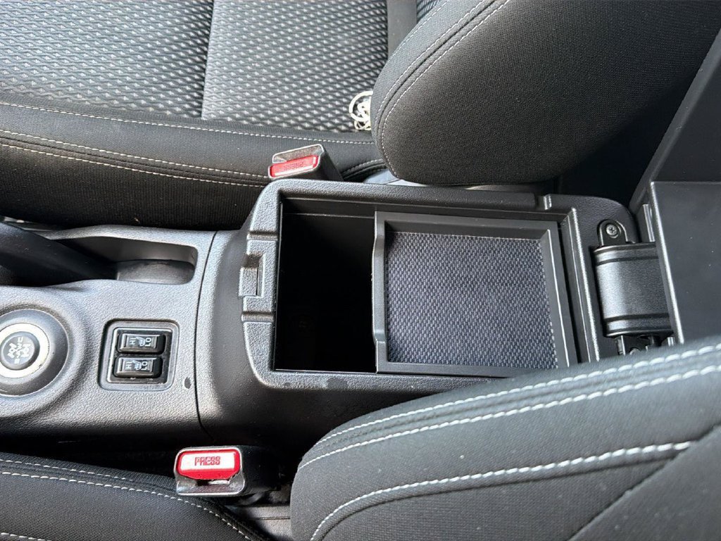 Used 2016 Mitsubishi Outlander SE AWD/4WD image 22