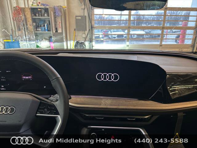 Used 2025 Audi Q5 Premium Plus w/ Premium Plus AWD/4WD image 15