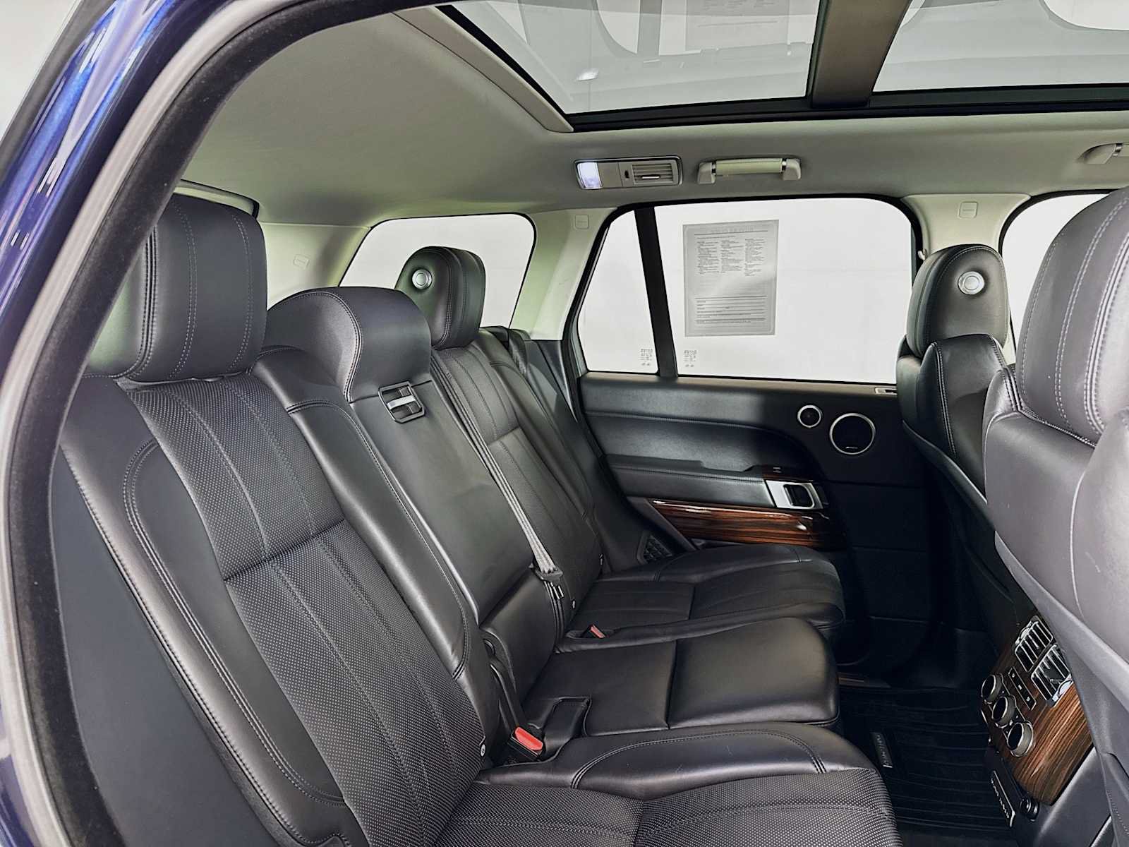 Used 2015 Land Rover Range Rover Supercharged AWD/4WD image 25