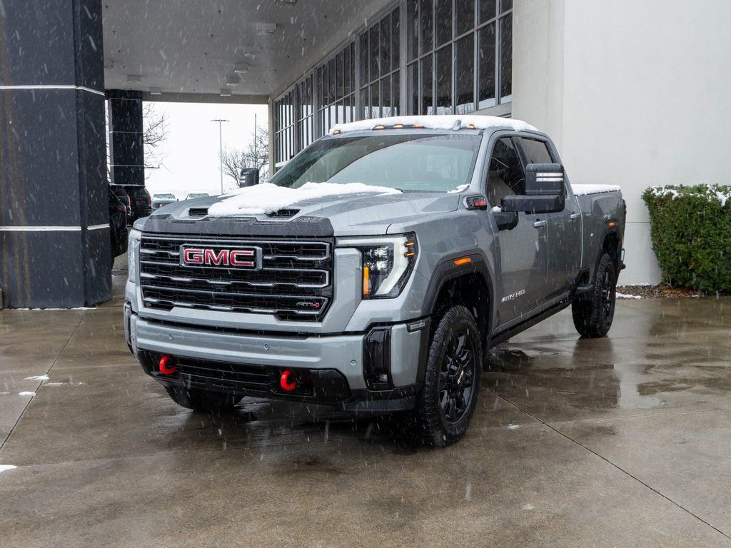 Used 2025 GMC Sierra 3500 AT4 w/ AT4 Premium Plus Package image 3