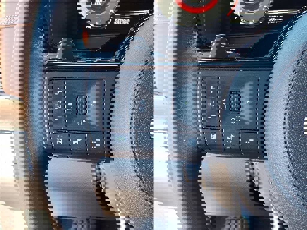 Used 2023 Nissan Pathfinder Platinum image 21