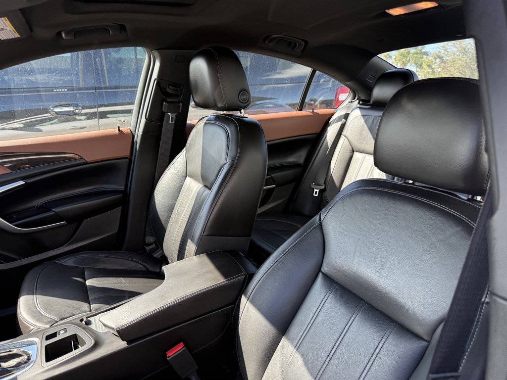 Used 2017 Buick Regal Premium w/ Driver Confidence Package #1 image 10