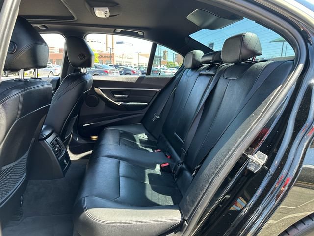 Used 2017 BMW 330i Sedan RWD image 31