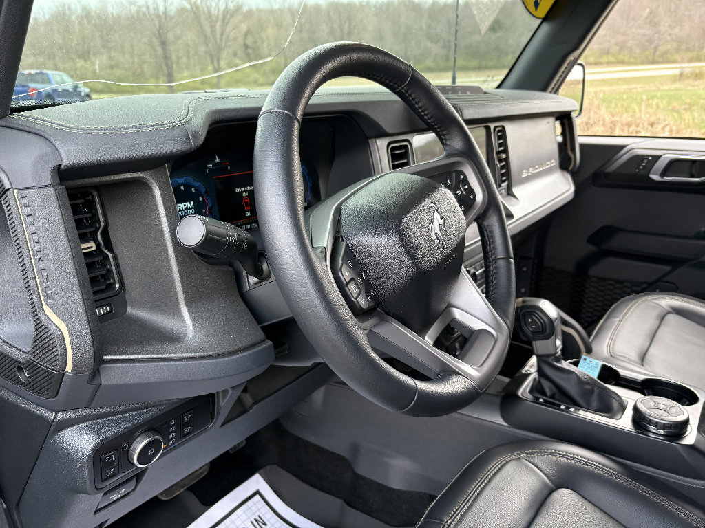 Used 2025 Ford Bronco Badlands AWD/4WD image 29