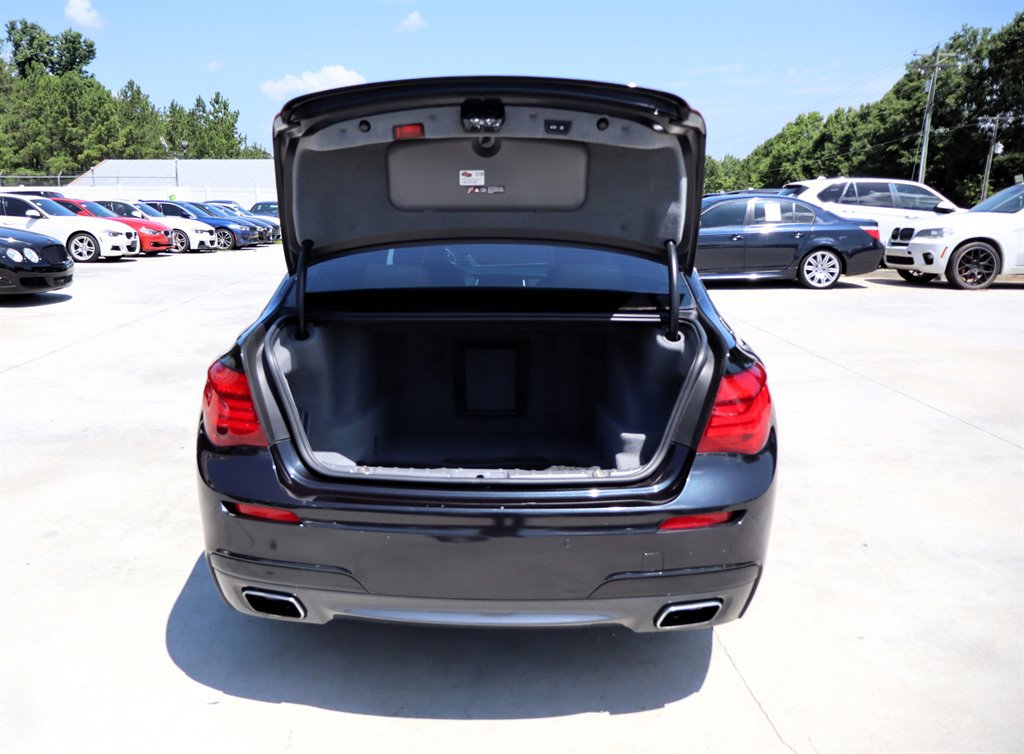 Used 2014 BMW 750Li xDrive AWD/4WD image 38