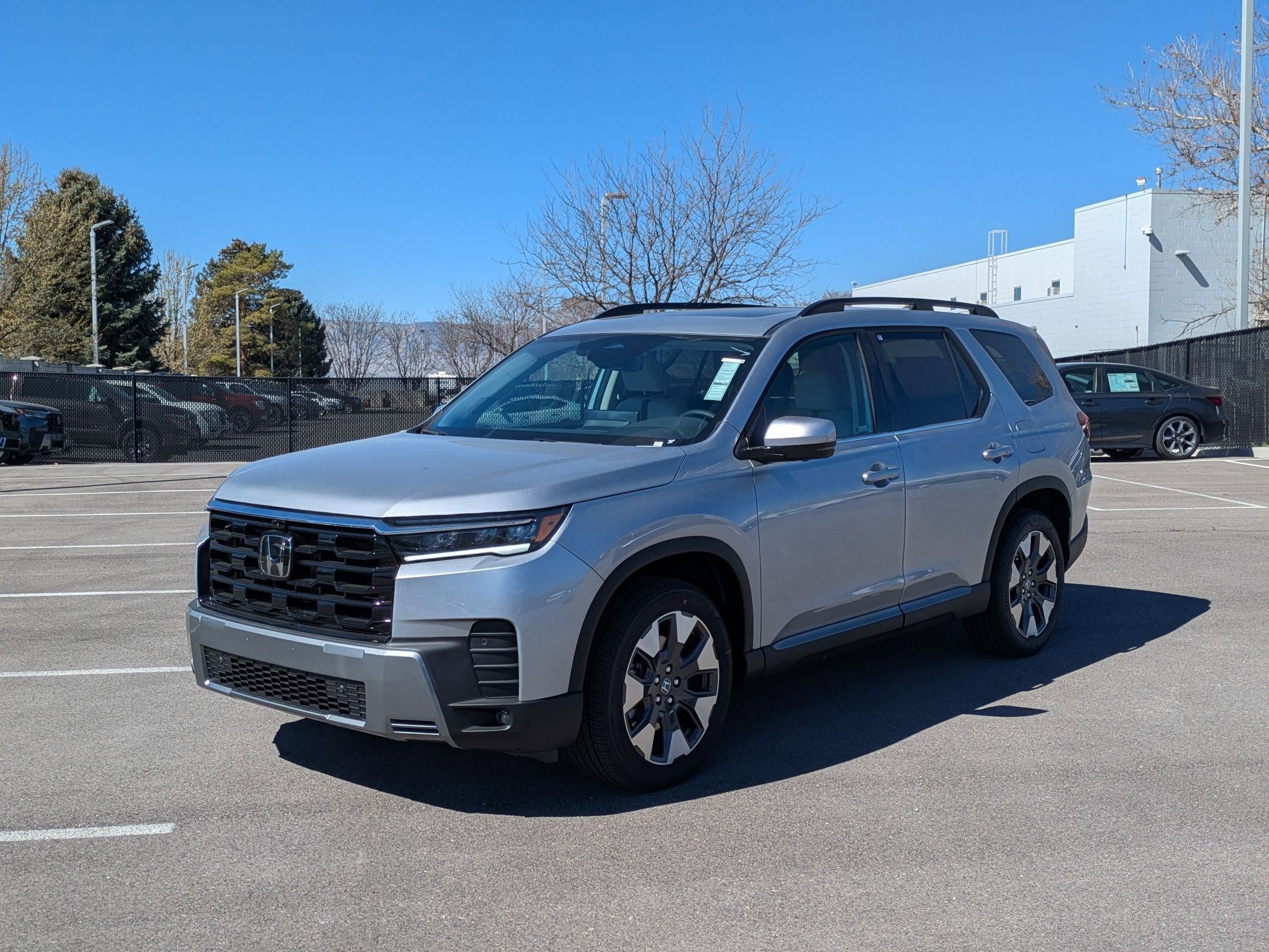 New 2026 Honda Pilot Touring image 9