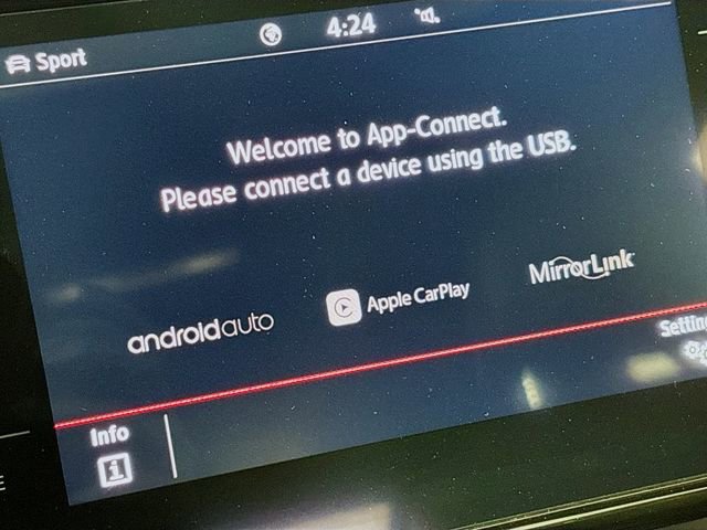 Used 2020 Volkswagen GTI SE image 13