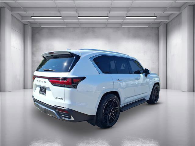 Certified 2022 Lexus LX 600 4WD w/ Luxury Package image 3