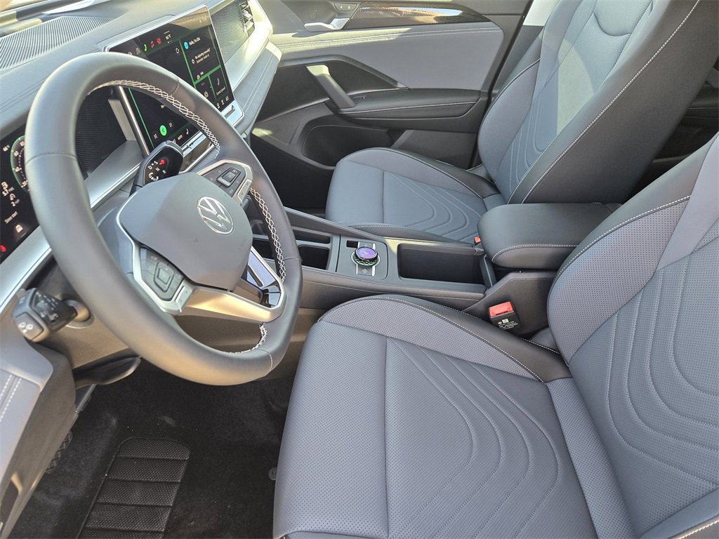 New 2026 Volkswagen Tiguan SE image 11