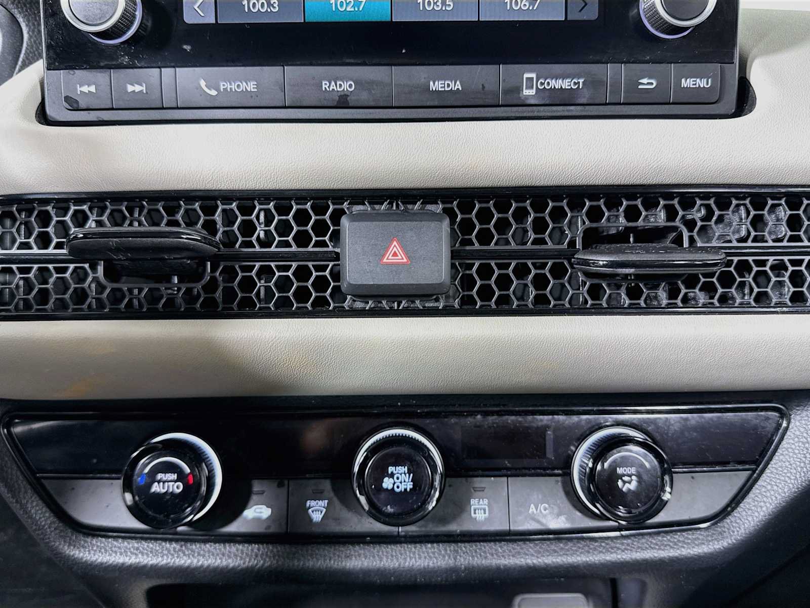Used 2024 Honda HR-V LX image 16
