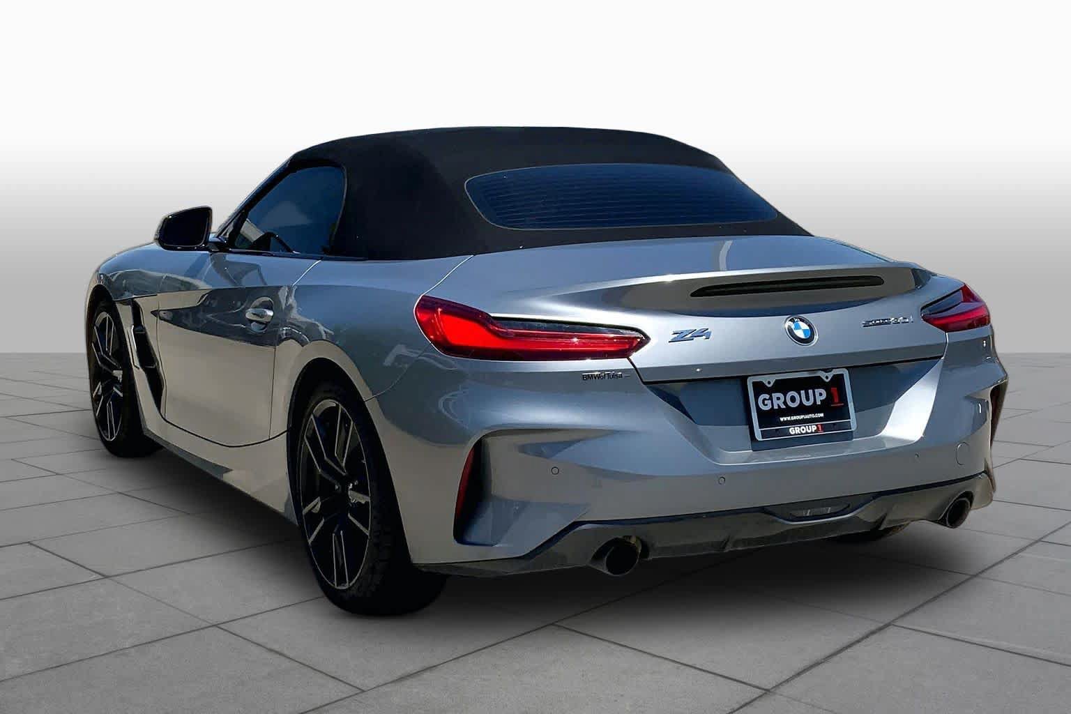 Certified 2025 BMW Z4 sDrive30i w/ Shadowloine Package RWD image 9