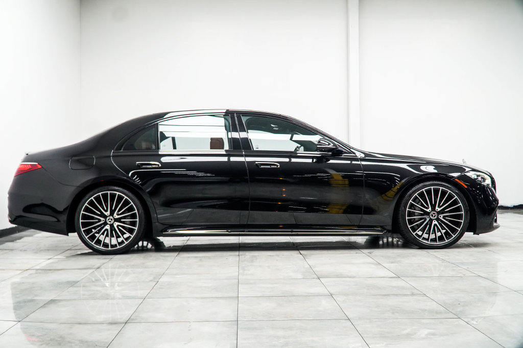 Used 2023 Mercedes-Benz S 500 4MATIC w/ AMG Line image 10