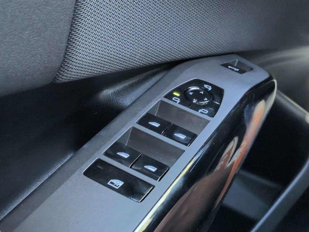 New 2026 BMW X3 xDrive30 w/ Premium Package image 25