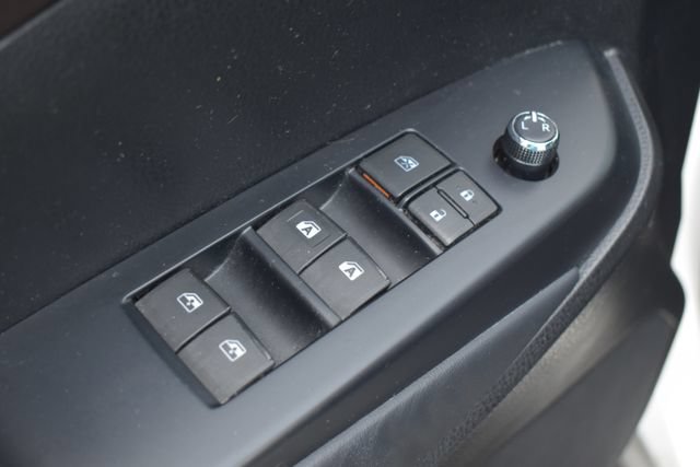 Used 2015 Toyota Highlander XLE AWD/4WD image 20